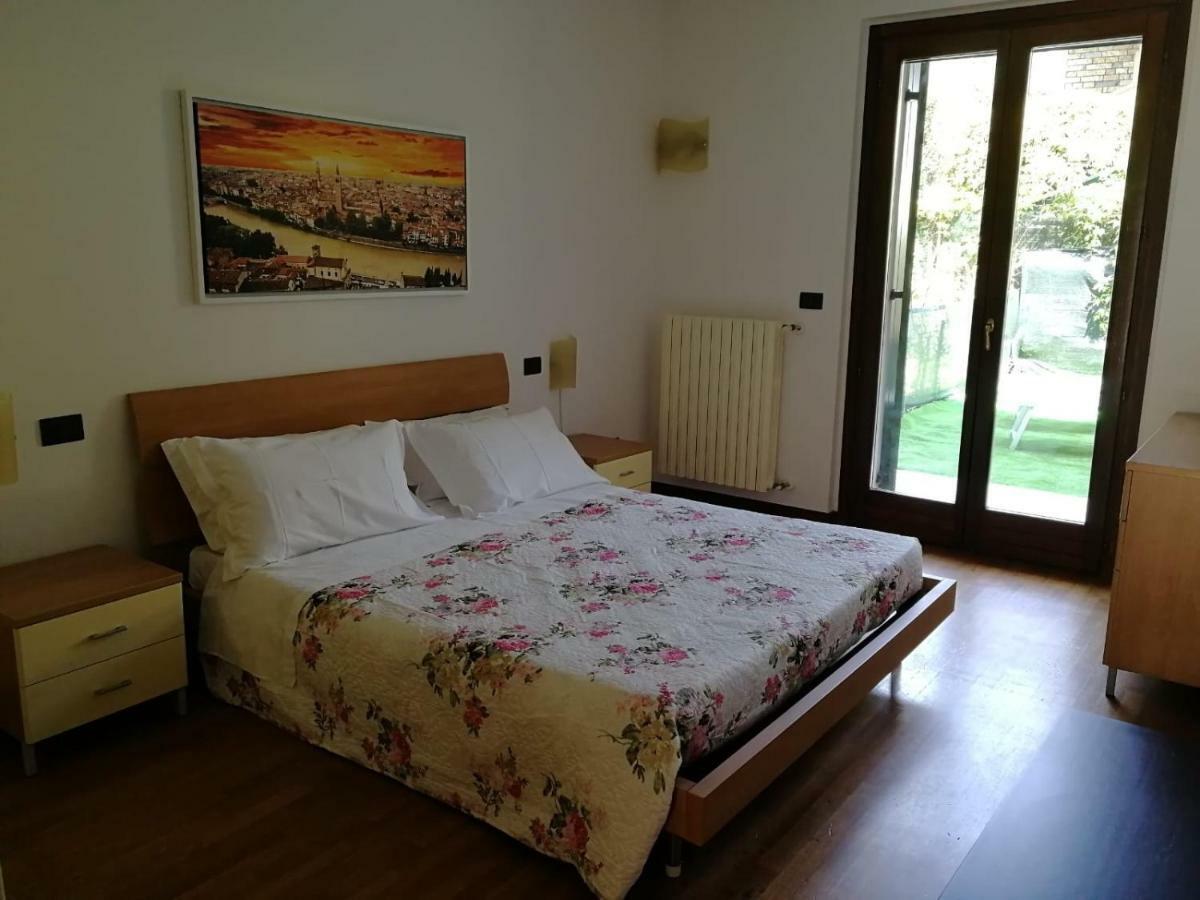 Home Sweet Home 卡斯特努沃德加尔达 外观 照片